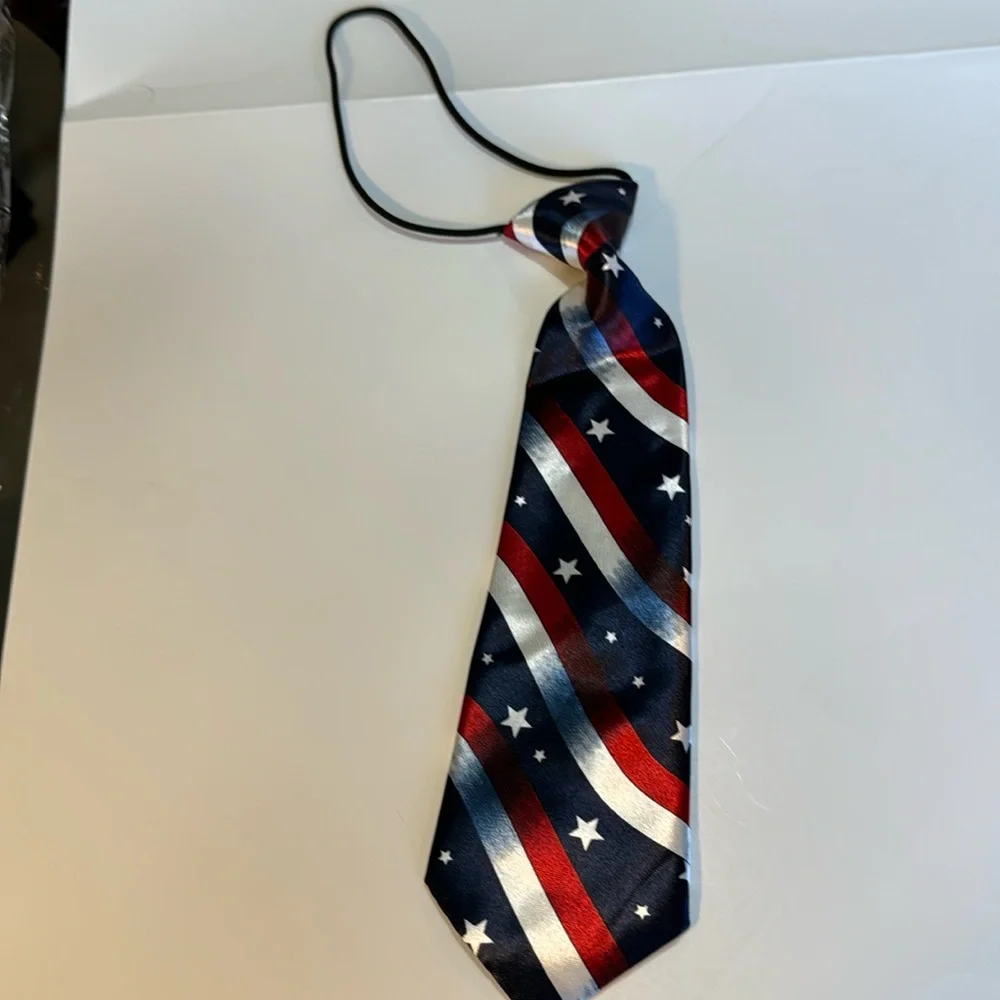 tie Stars and stripes very patriotic attached stretch cord NWOT child size